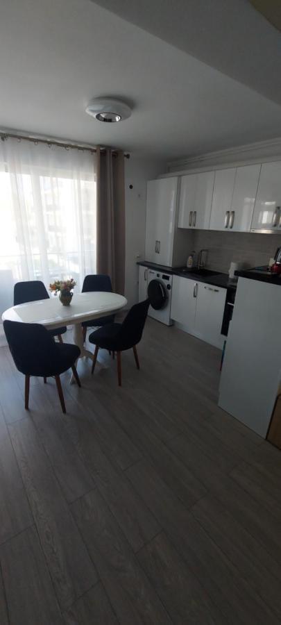 Apartament Nina Apartment Navodari Luaran gambar